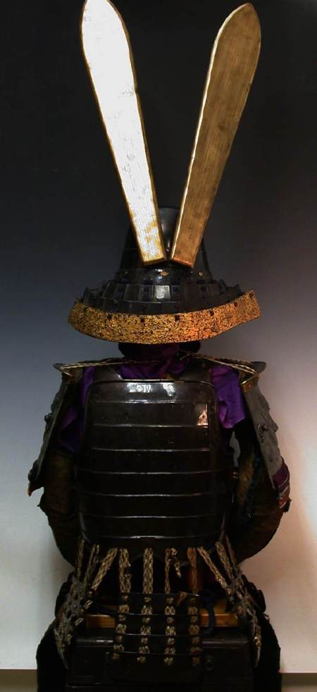 Edo_Samurai_Oni_Suit_of_Armor_0538.JPG